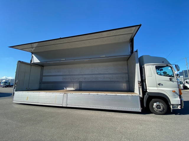 日野プロフィアパネルウイング大型（10t）[写真07]