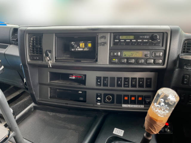 日野プロフィアダンプ大型（10t）[写真33]