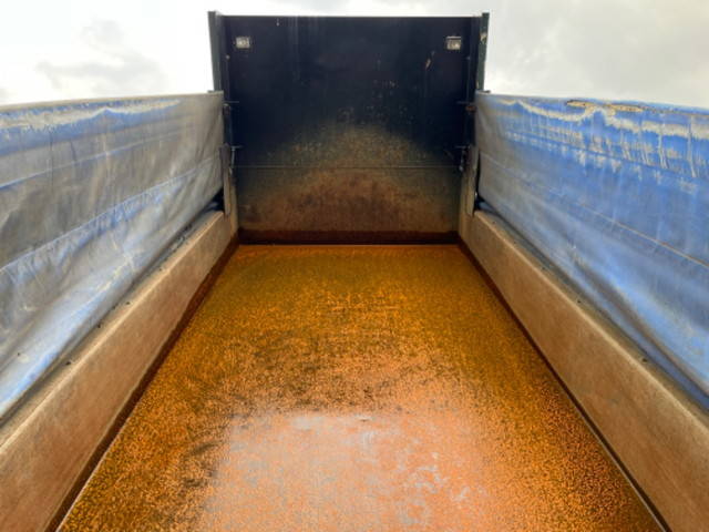 日野プロフィアダンプ大型（10t）[写真08]