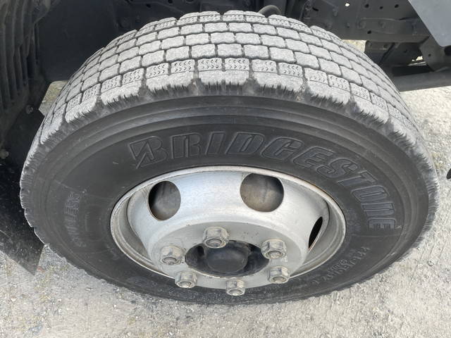 日野レンジャー平ボディ中型（4t）[写真16]