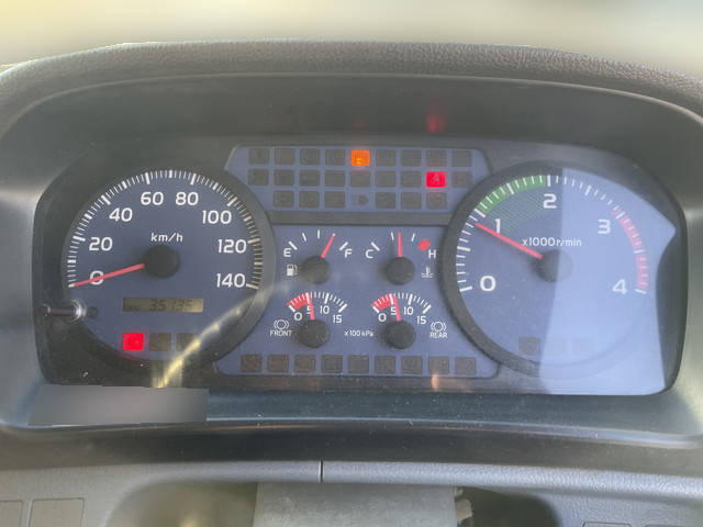 日野レンジャー平ボディ中型（4t）[写真28]