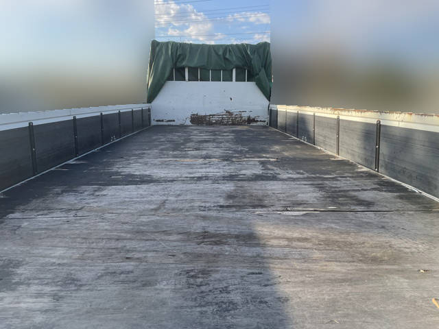 日野レンジャー平ボディ中型（4t）[写真08]