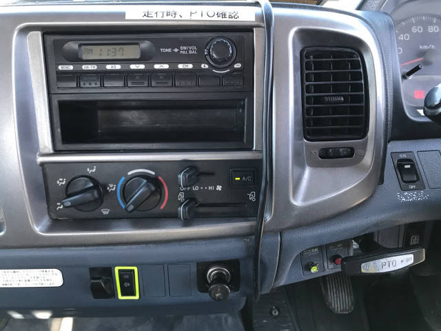 日野レンジャークレーン4段中型（4t）[写真20]