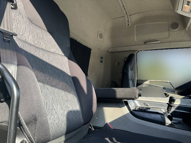 三菱ふそうスーパーグレートアルミウイング大型（10t）[写真20]