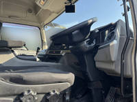 三菱ふそうスーパーグレートアルミウイング大型（10t）[写真21]