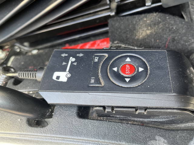 三菱ふそうスーパーグレートアルミウイング大型（10t）[写真27]