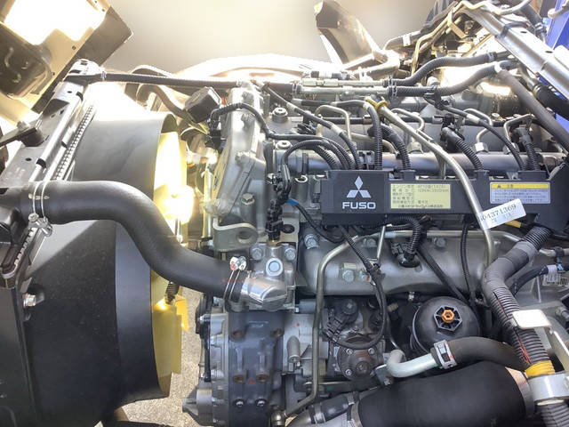 三菱ふそうキャンタークレーン5段小型（2t・3t）[写真26]