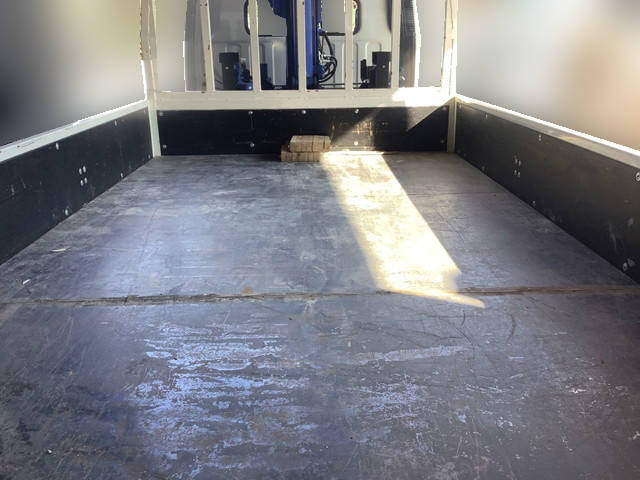 三菱ふそうキャンタークレーン5段小型（2t・3t）[写真06]