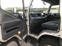 三菱ふそうキャンターアルミウイング小型（2t・3t）[写真18]