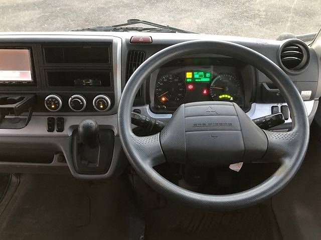 三菱ふそうキャンターアルミウイング小型（2t・3t）[写真20]