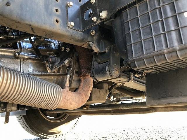 三菱ふそうキャンターアルミウイング小型（2t・3t）[写真32]