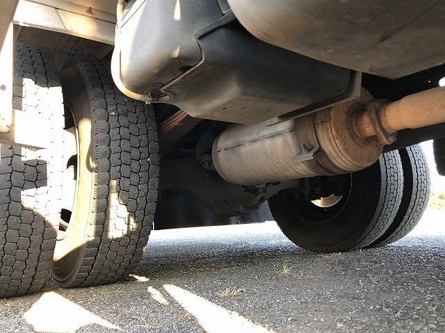 三菱ふそうキャンターアルミウイング小型（2t・3t）[写真33]