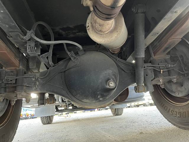 いすゞエルフパッカー車（塵芥車）小型（2t・3t）[写真15]