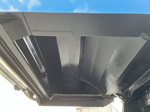 いすゞエルフパッカー車（塵芥車）小型（2t・3t）[写真20]