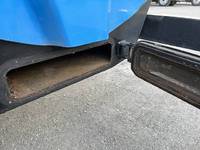 いすゞエルフパッカー車（塵芥車）小型（2t・3t）[写真26]