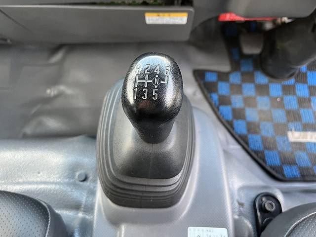 いすゞエルフパッカー車（塵芥車）小型（2t・3t）[写真30]