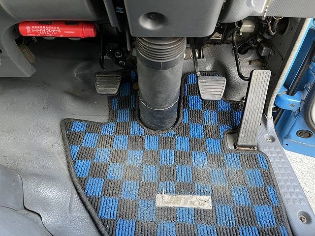 いすゞエルフパッカー車（塵芥車）小型（2t・3t）[写真31]