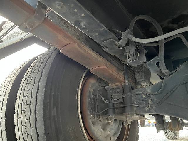 いすゞエルフパッカー車（塵芥車）小型（2t・3t）[写真36]