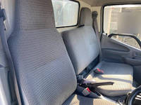 トヨタダイナアルミウイング小型（2t・3t）[写真10]