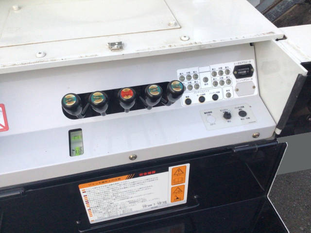 日野デュトロ高所作業車小型（2t・3t）[写真14]