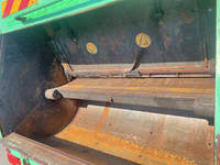 いすゞフォワードパッカー車（塵芥車）中型（4t）[写真13]