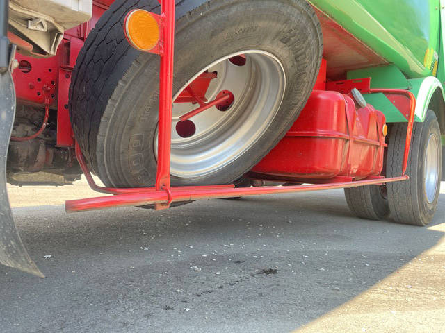 いすゞフォワードパッカー車（塵芥車）中型（4t）[写真22]