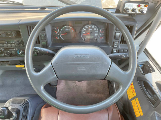 いすゞフォワードパッカー車（塵芥車）中型（4t）[写真36]