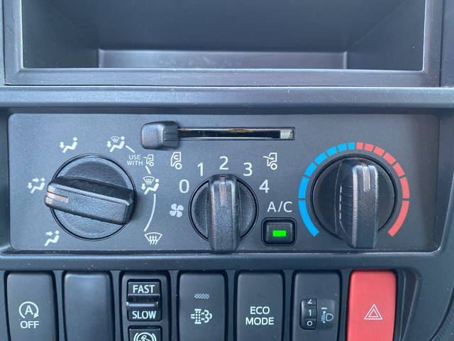 日野デュトロ平ボディ小型（2t・3t）[写真34]