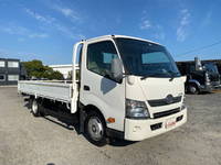 日野デュトロ平ボディ小型（2t・3t）[写真03]