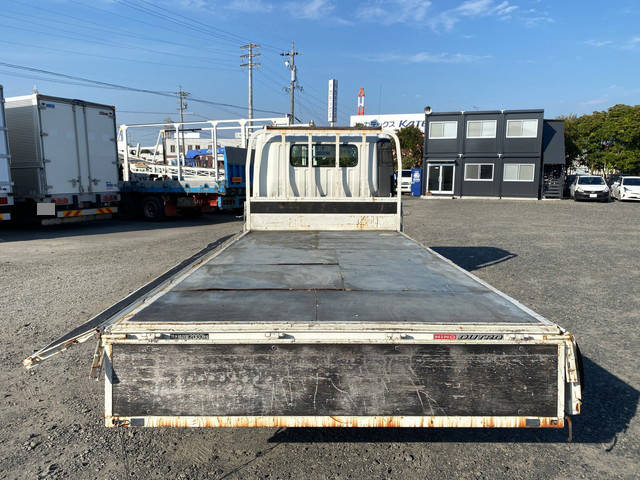 日野デュトロ平ボディ小型（2t・3t）[写真09]