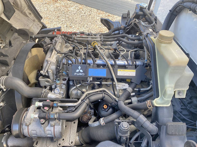 三菱ふそうキャンター冷凍車（冷蔵車）小型（2t・3t）[写真24]