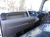 三菱ふそうキャンター冷凍車（冷蔵車）小型（2t・3t）[写真24]