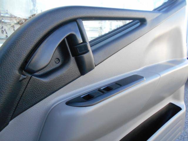 三菱ふそうキャンター冷凍車（冷蔵車）小型（2t・3t）[写真35]