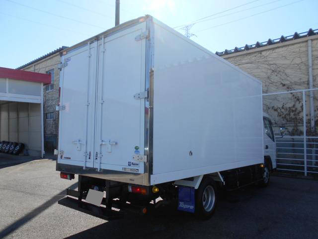 三菱ふそうキャンター冷凍車（冷蔵車）小型（2t・3t）[写真06]