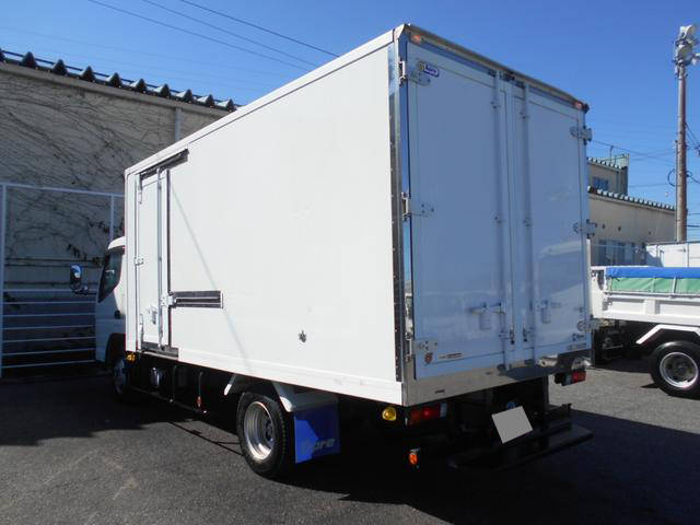 三菱ふそうキャンター冷凍車（冷蔵車）小型（2t・3t）[写真08]