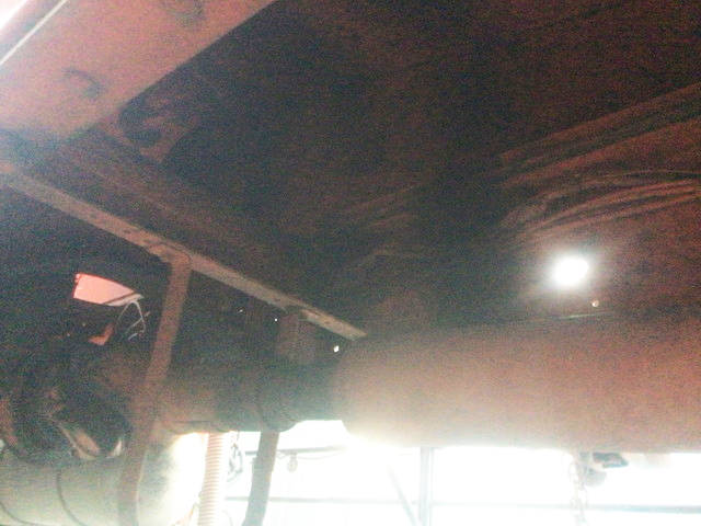 いすゞギガバルク車（粉粒体運搬車）大型（10t）[写真17]