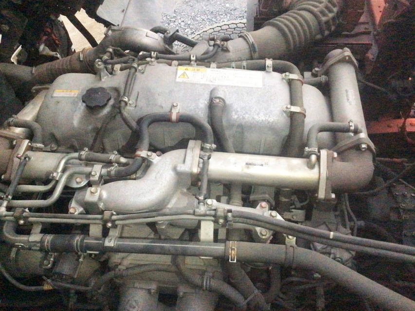 いすゞギガバルク車（粉粒体運搬車）大型（10t）[写真21]