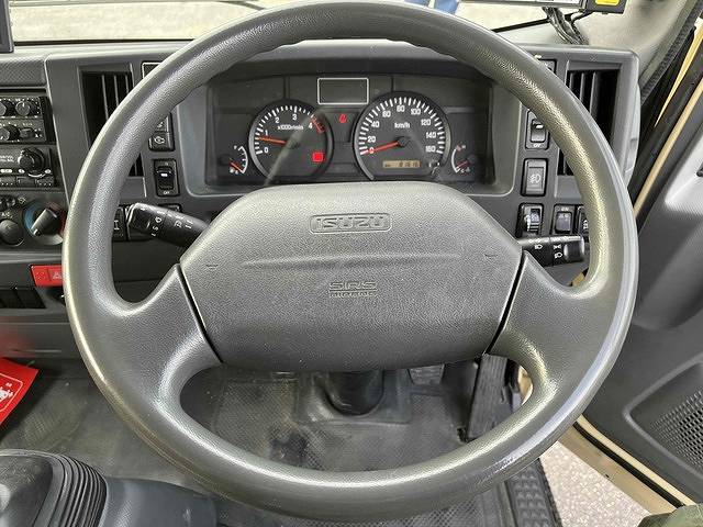 いすゞエルフパッカー車（塵芥車）小型（2t・3t）[写真14]