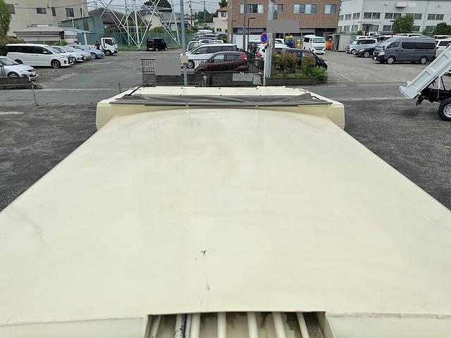 いすゞエルフパッカー車（塵芥車）小型（2t・3t）[写真25]