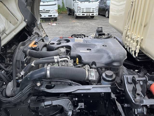 いすゞエルフパッカー車（塵芥車）小型（2t・3t）[写真36]