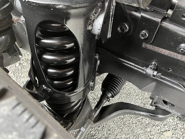 いすゞエルフパッカー車（塵芥車）小型（2t・3t）[写真37]