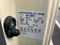 いすゞエルフパッカー車（塵芥車）小型（2t・3t）[写真40]