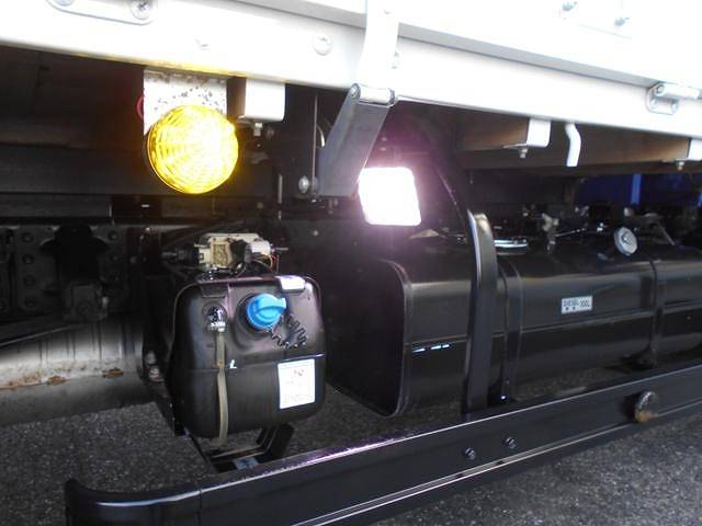 三菱ふそうキャンタークレーン4段小型（2t・3t）[写真17]