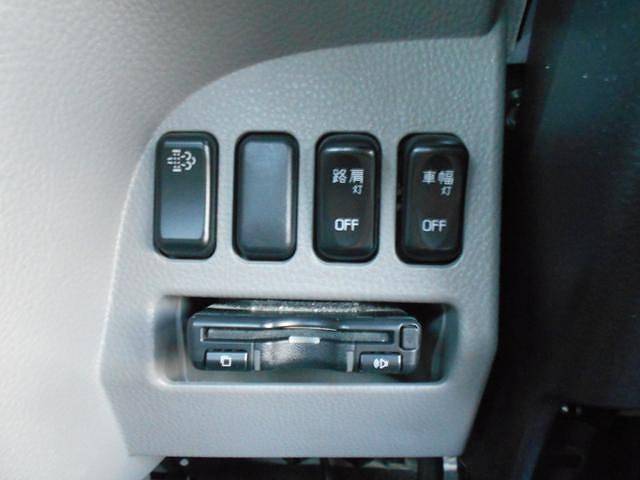 三菱ふそうキャンタークレーン4段小型（2t・3t）[写真35]