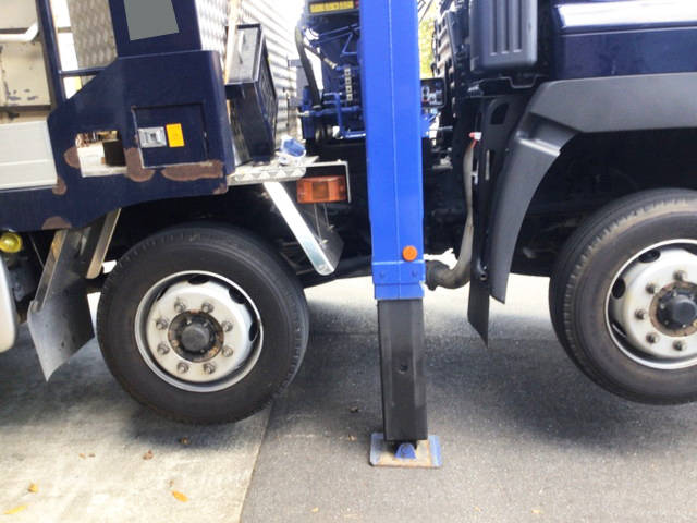 日野プロフィアセルフクレーン5段大型（10t）[写真11]