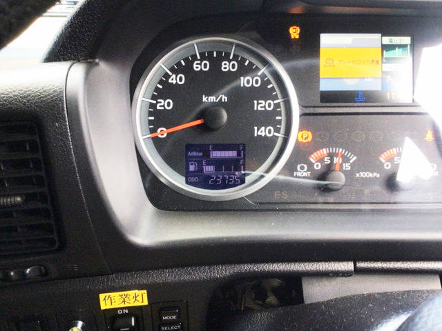 日野プロフィアセルフクレーン5段大型（10t）[写真31]