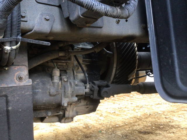 UDトラックスクオンバルク車（粉粒体運搬車）大型（10t）[写真19]