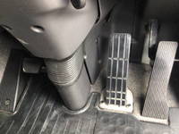 UDトラックスクオンバルク車（粉粒体運搬車）大型（10t）[写真24]