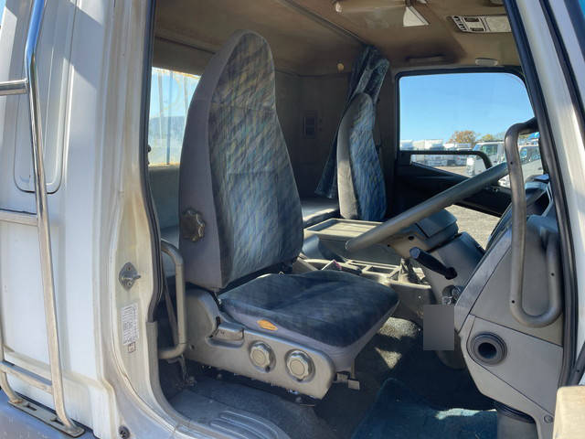 三菱ふそうファイターアルミブロック中型（4t）[写真27]