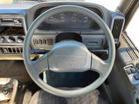 三菱ふそうファイターアルミブロック中型（4t）[写真32]